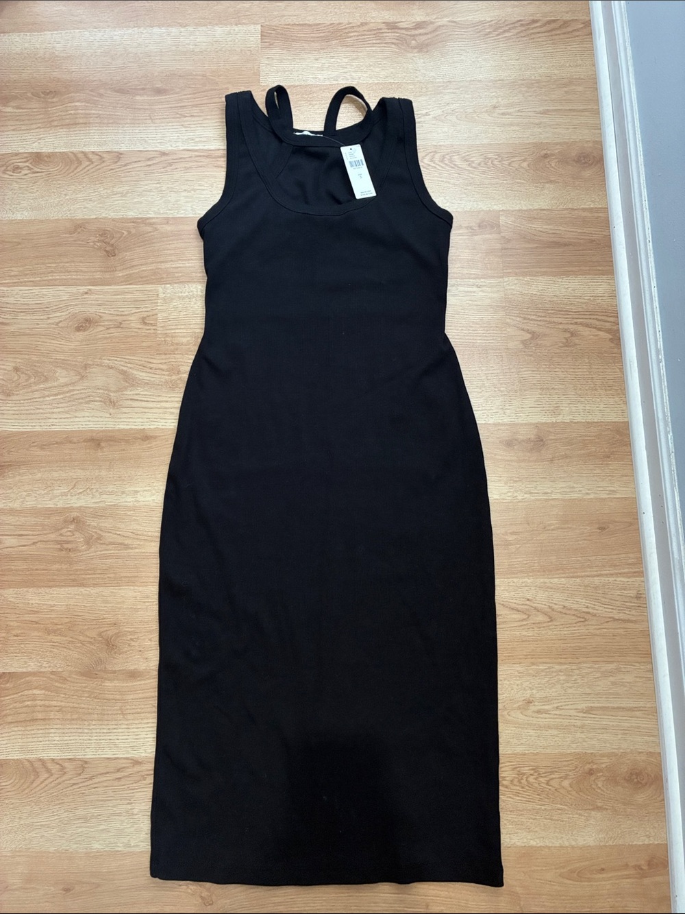 NWT t.la black cut out size small dress